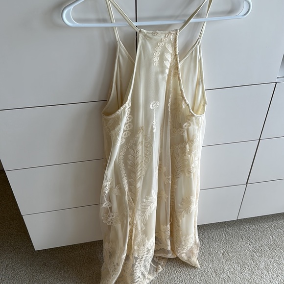Flowy cream dress - Picture 3 of 3